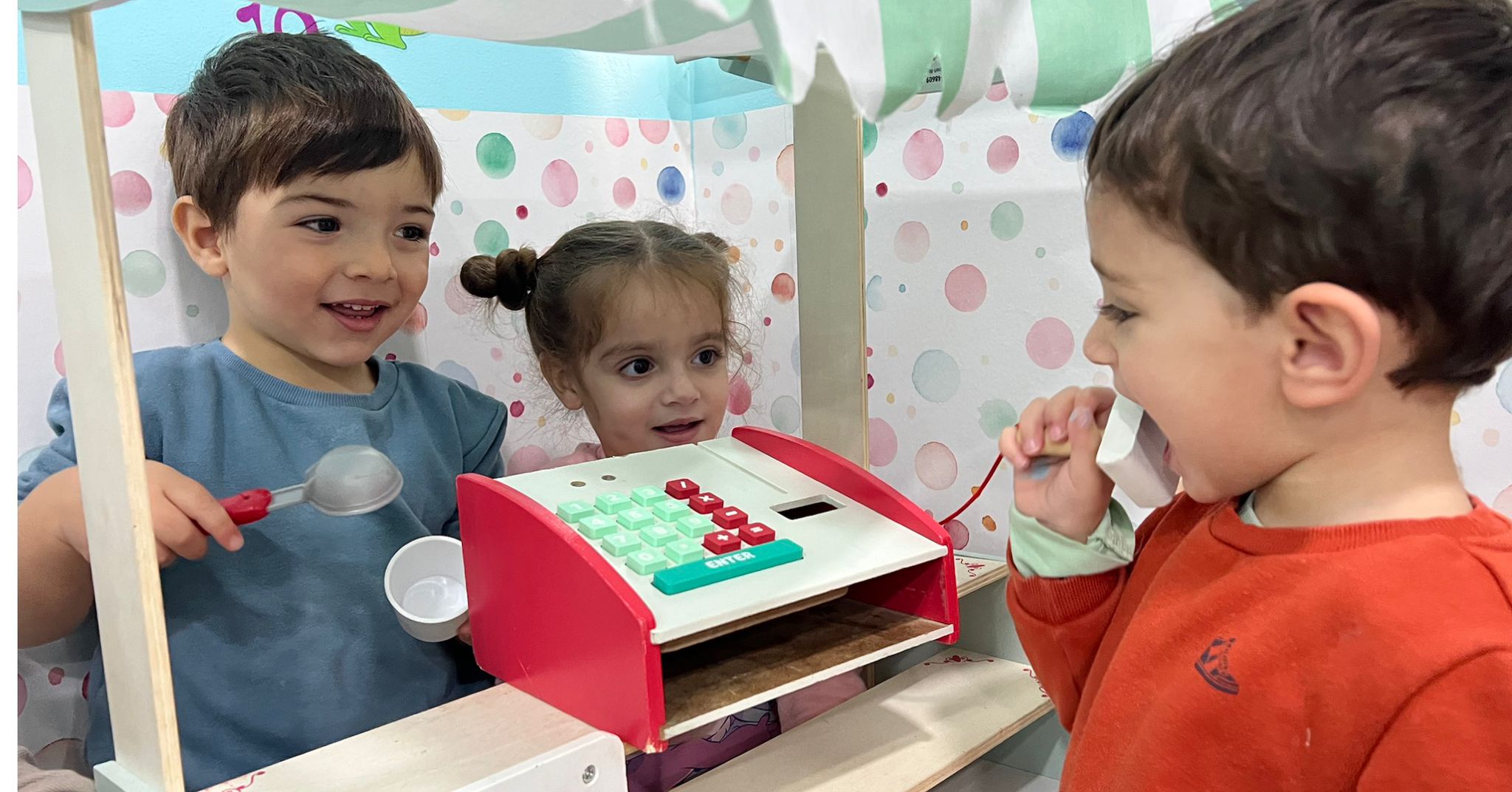 Indoor play with icecream